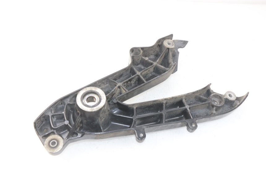 photo de SUPORTE DE ESCAPE YAMAHA BW'S BWS 125 (2010 - 2013) - Outro ângulo de visão