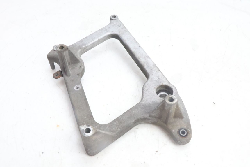 photo de SUPORTE DE ESCAPE PEUGEOT CITYSTAR 125 (2011 - 2017) - Detalhe da peça