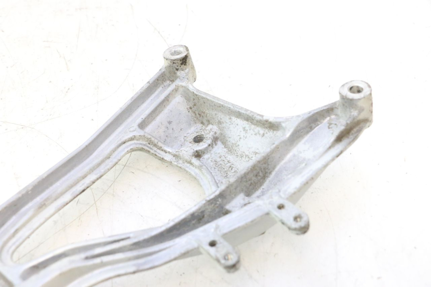 photo de SUPORTE PARA POTE CF MOTO E-CHARM 125 (2005 - 2008) - Zoom do estado de desgaste