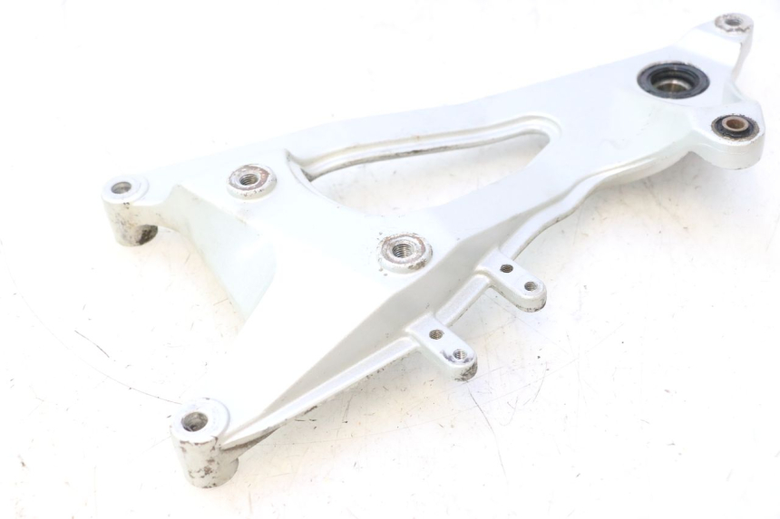 photo de SUPORTE PARA POTE CF MOTO E-CHARM 125 (2005 - 2008) - Estado da superfície