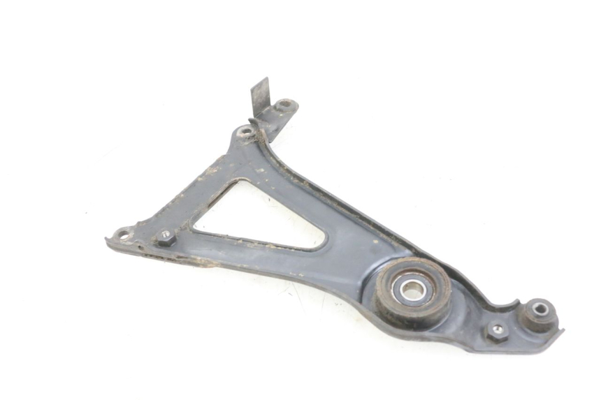 photo de SUPORTE DE ESCAPE PEUGEOT ELYSEO 125 (1999 - 2004) - Zoom do estado de desgaste