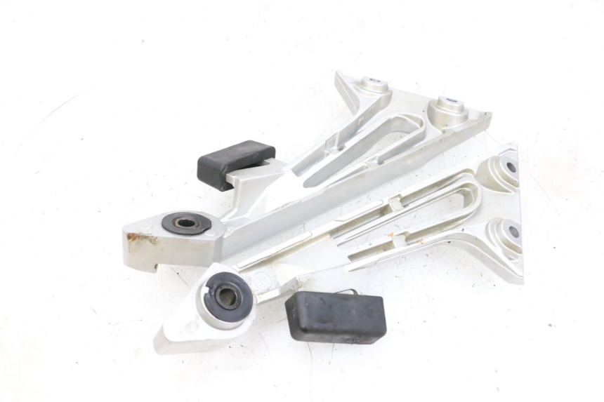 photo de SUPORTE DE ESCAPE YAMAHA FJR ABS 1300 (2006 - 2012) - Outro ângulo de visão