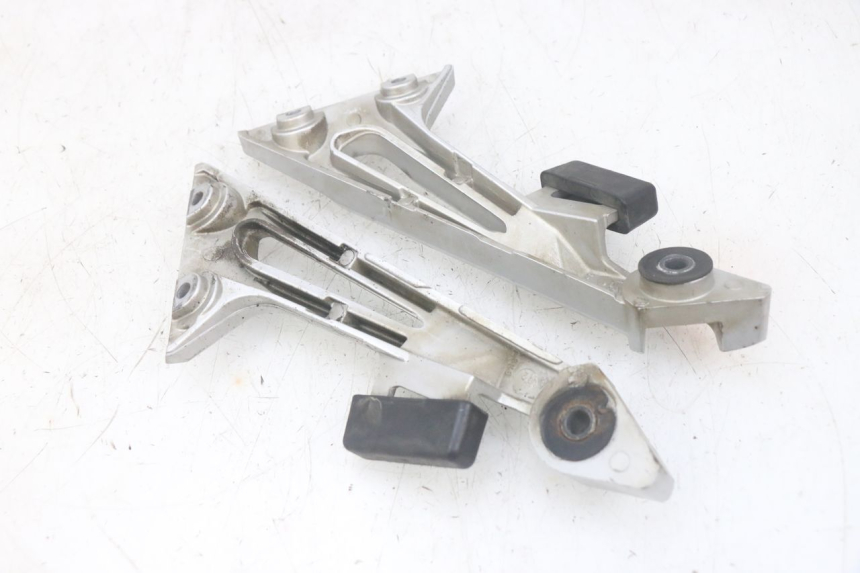 photo de SUPORTE DE ESCAPE YAMAHA FJR ABS 1300 (2006 - 2012) - Zoom do estado de desgaste