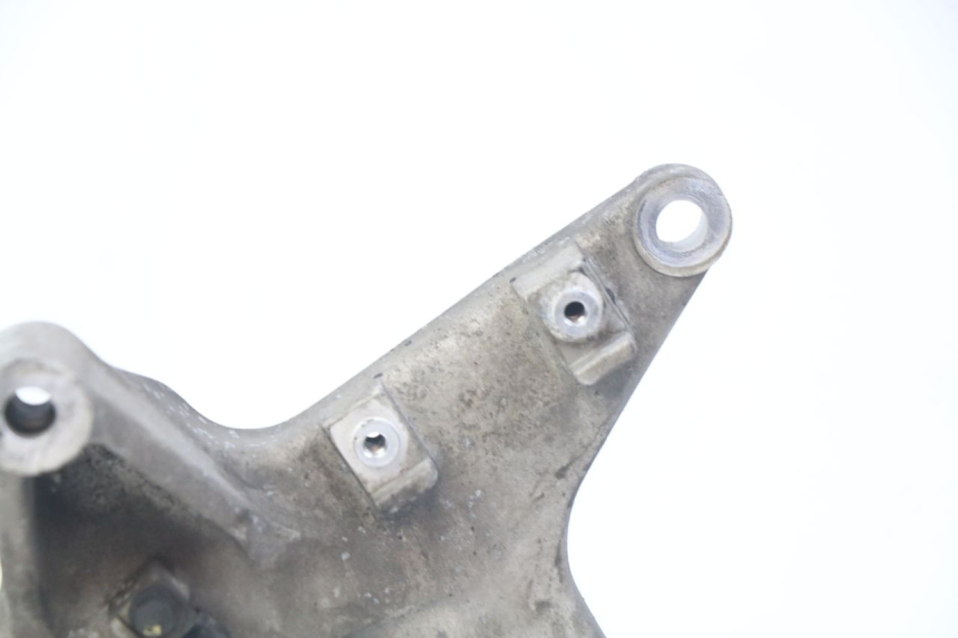 photo de SUPORTE DE ESCAPE HONDA FORZA 125 (2015 - 2016) - Outro ângulo de visão