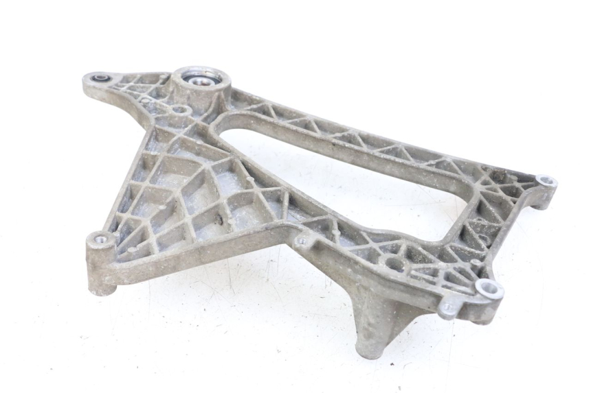 photo de SUPORTE DE ESCAPE PEUGEOT GEOPOLIS RS 125 (2007 - 2009) - Detalhe da peça