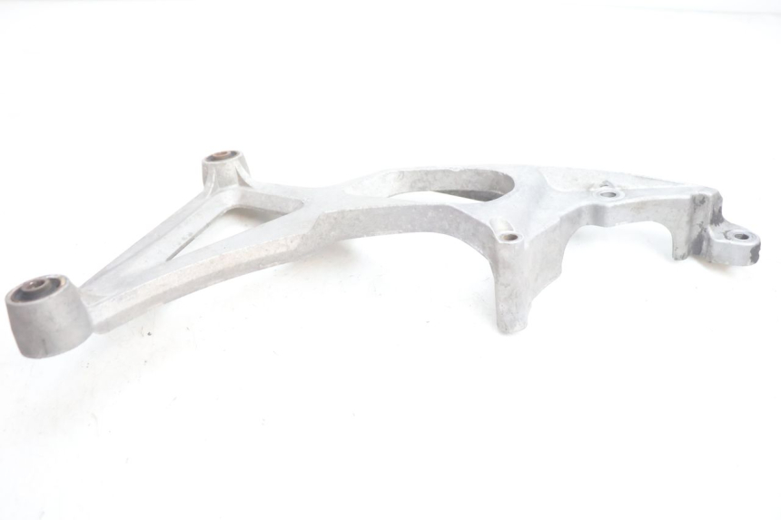 photo de SUPORTE PARA CANECA GILERA GP 800 (2007 - 2013) - Pontos de fixação