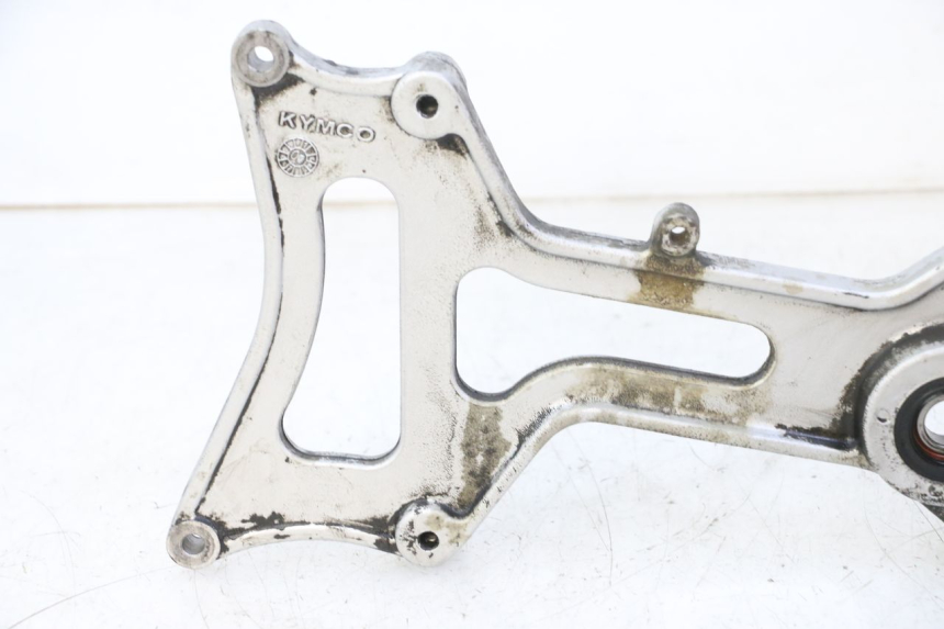 photo de SUPORTE DE ESCAPE KYMCO GRAND DINK 125 (2002 - 2007) - Ampliação técnica