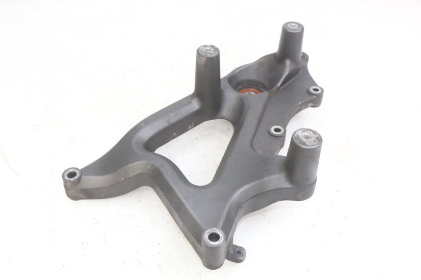 photo de SUPORTE DE ESCAPE SYM GTS EFI 125 (2012 - 2016) - Zoom do estado de desgaste