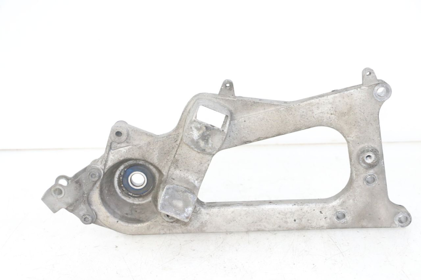 photo de SUPORTE DE ESCAPE PIAGGIO MP3 500 (2011 - 2015) - Vista principal