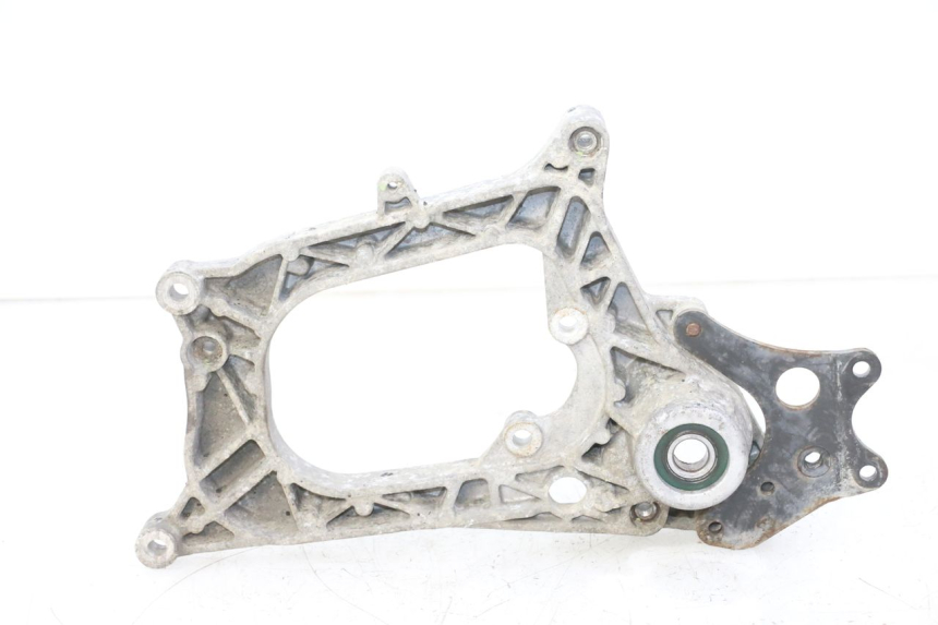 photo de SUPORTE DE ESCAPE PIAGGIO MP3 RL 250 (2006 - 2010) - Outro ângulo de visão