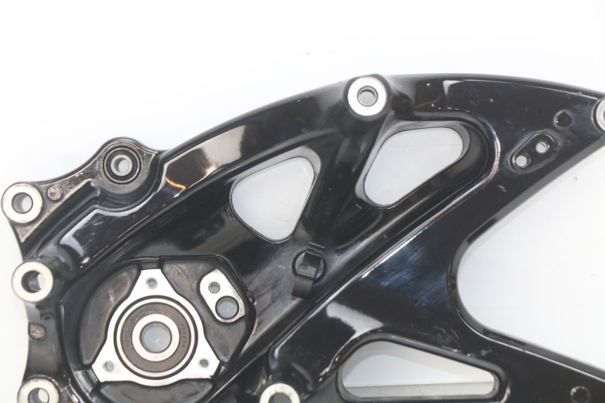 photo de SUPORTE DE ESCAPE YAMAHA N-MAX NMAX 125 (2017 - 2020) - Zoom do estado de desgaste