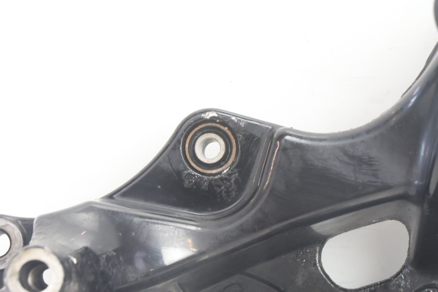 photo de SUPORTE PARA POTE YAMAHA N-MAX NMAX 125 (2021 - 2024) - Zoom do estado de desgaste