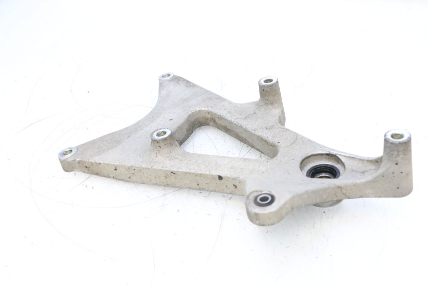 photo de SUPORTE DO ESCAPE HONDA PCX (JF57/JF64) 125 (2014 - 2018) - Outro ângulo de visão