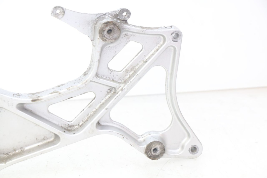 photo de SUPORTE DE ESCAPE KYMCO PEOPLE 250 (2004 - 2008) - Ampliação técnica