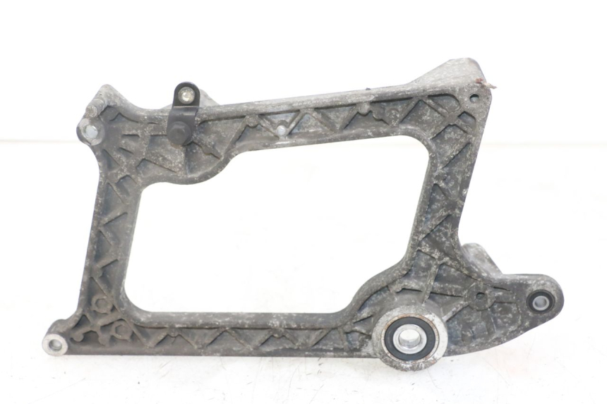 photo de SUPORTE DE ESCAPE PEUGEOT SATELIS 125 (2010 - 2012) - Detalhe da peça
