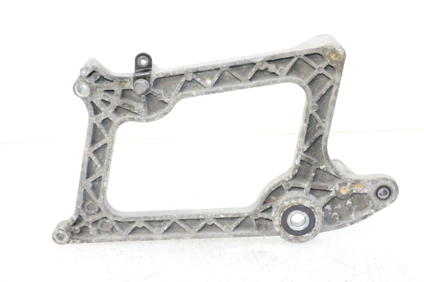 photo de SUPORTE DE ESCAPE PEUGEOT SATELIS 125 (2013 - 2018) - Detalhe da peça