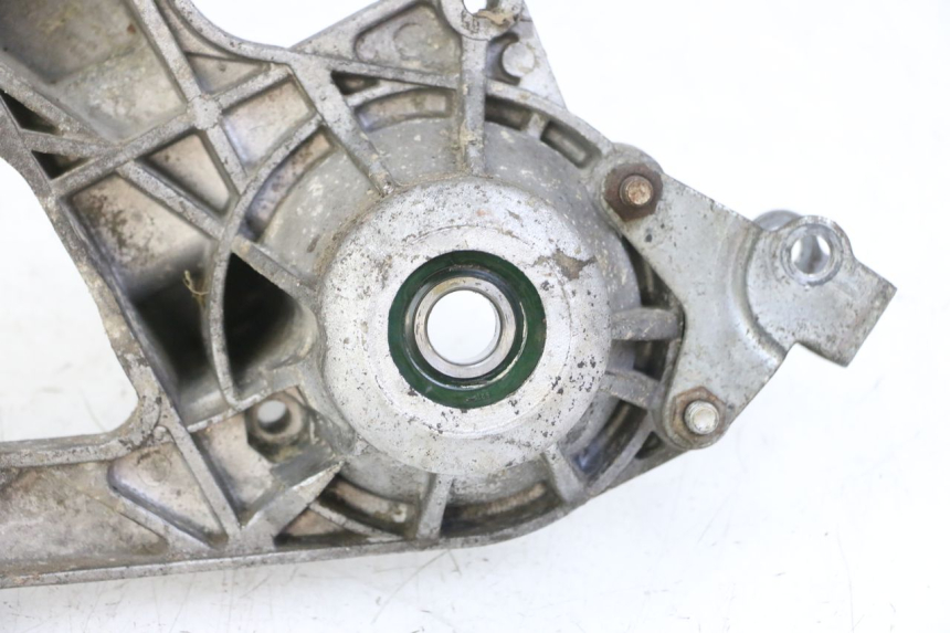 photo de SUPORTE DE ESCAPE PIAGGIO MP3 LT 400 (2007 - 2012) - Zoom do estado de desgaste