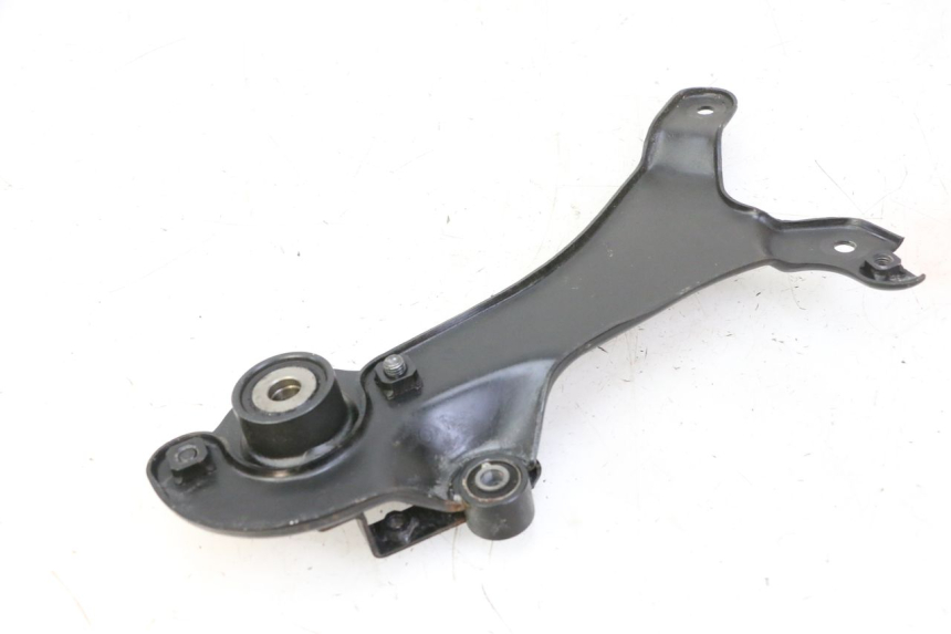 photo de SUPORTE DO ESCAPE YAMAHA PW 50 (1984 - 2025) - Detalhe da peça