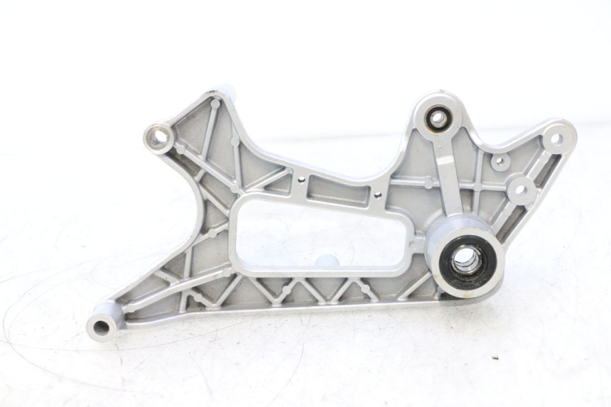 photo de SUPORTE PARA POTE JM MOTORS R-MAX TECH 50 (2024 - 2026) - Detalhe da peça