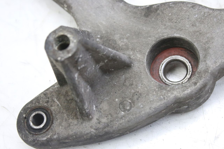 photo de SUPORTE DE ESCAPE PEUGEOT SATELIS 125 (2010 - 2012) - Estado da superfície