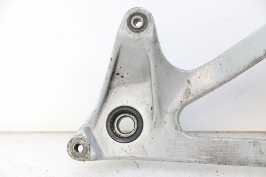 photo de SUPORTE PARA POTE HONDA SH 125 (2001 - 2003) - Detalhe da peça