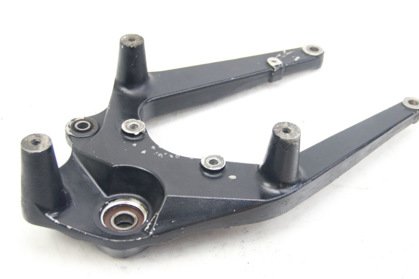 photo de SUPORTE DE ESCAPE SUZUKI SIXTEEN 125 (2008 - 2010) - Vista principal