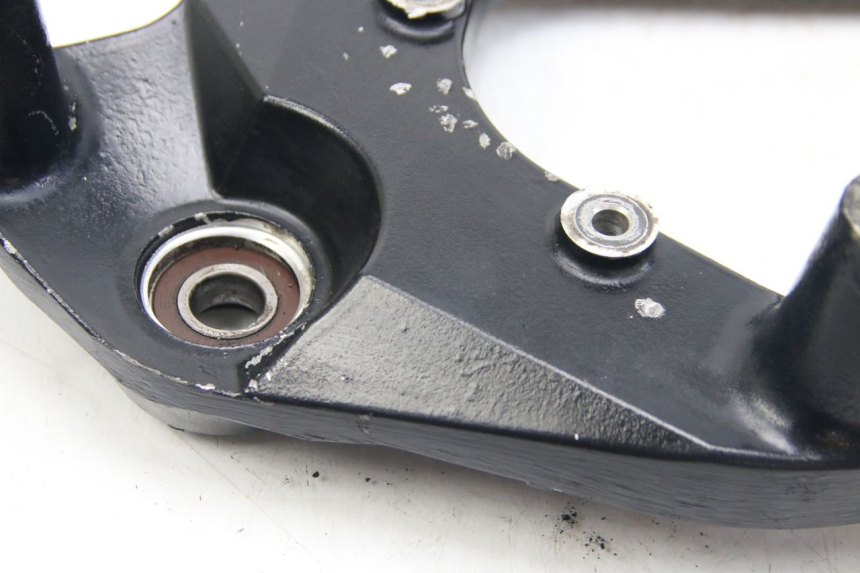 photo de SUPORTE DE ESCAPE SUZUKI SIXTEEN 125 (2008 - 2010) - Estrutura - ampliação