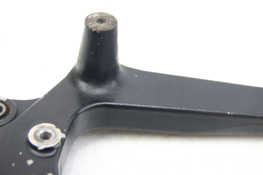 photo de SUPORTE DE ESCAPE SUZUKI SIXTEEN 125 (2008 - 2010) - Vista de perfil