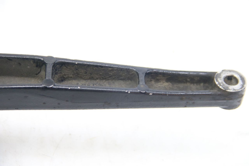photo de SUPORTE DE ESCAPE SUZUKI SIXTEEN 125 (2008 - 2010) - Estado da superfície