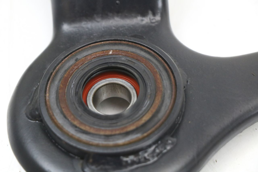 photo de SUPORTE DE ESCAPE KYMCO SUPER 8 4T 50 (2018 - 2020) - Ampliação técnica