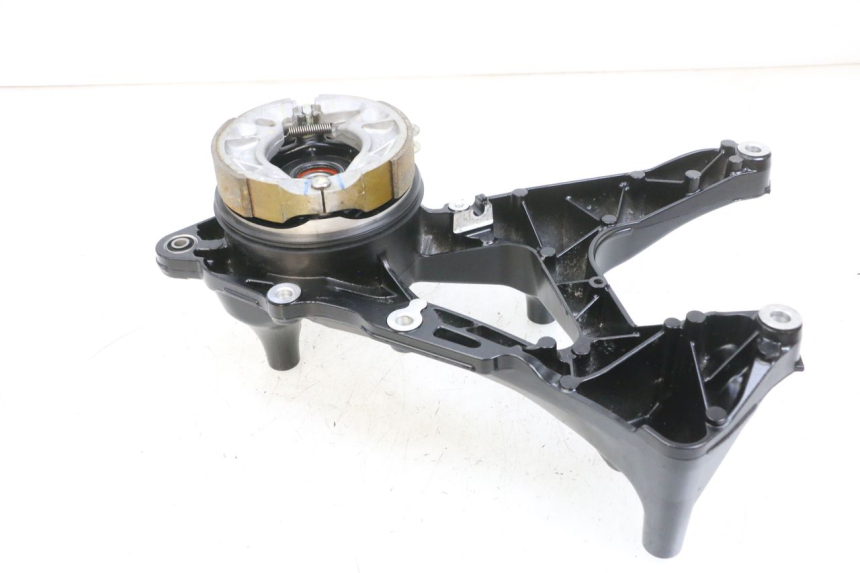 photo de SUPORTE DE ESCAPE YAMAHA TRICITY 300 (2020 - 2024) - Detalhe da peça