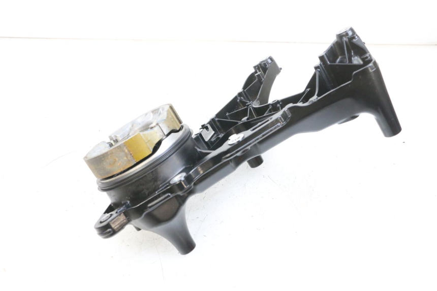 photo de SUPORTE DE ESCAPE YAMAHA TRICITY 300 (2020 - 2024) - Zoom do estado de desgaste