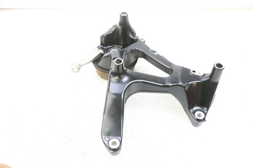 photo de SUPORTE DE ESCAPE YAMAHA TRICITY 300 (2020 - 2024) - Ampliação técnica
