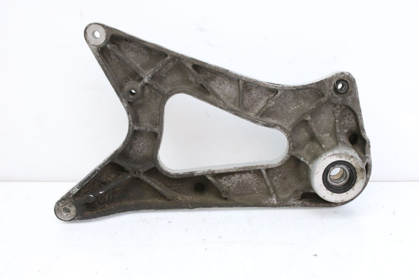 photo de SUPORTE DE ESCAPE PEUGEOT TWEET 125 (2010 - 2017) - Pontos de fixação