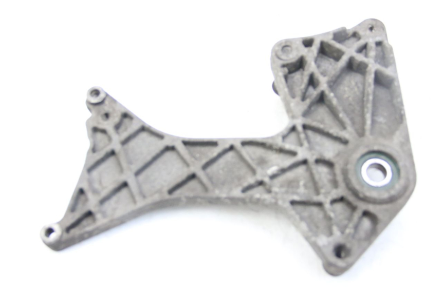 photo de SUPORTE DE ESCAPE PIAGGIO VESPA GRANTURISMO 125 (2003 - 2007) - Detalhe da peça