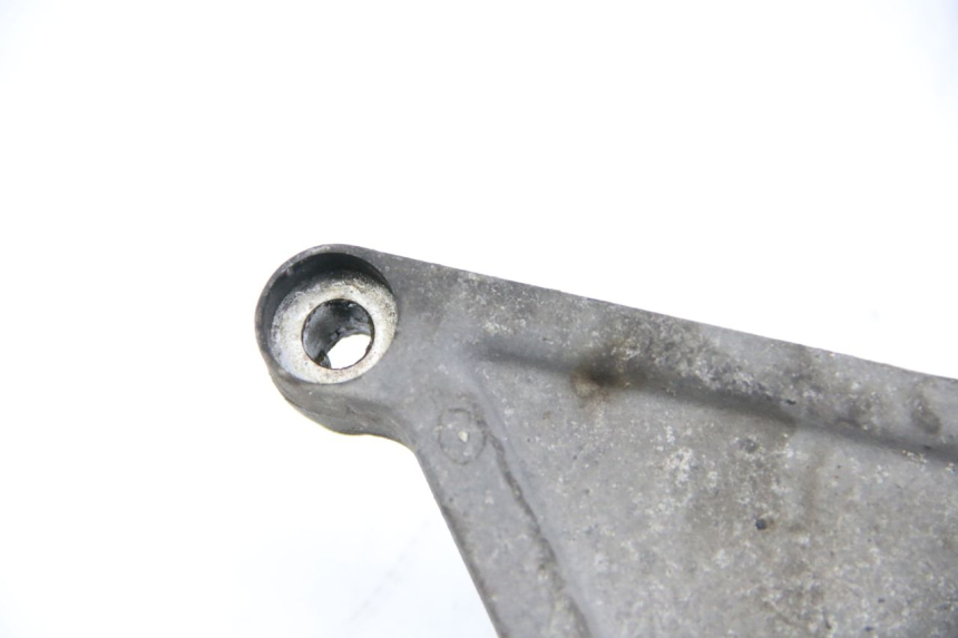 photo de SUPORTE DE ESCAPE PIAGGIO VESPA GRANTURISMO 125 (2003 - 2007) - Zoom do estado de desgaste