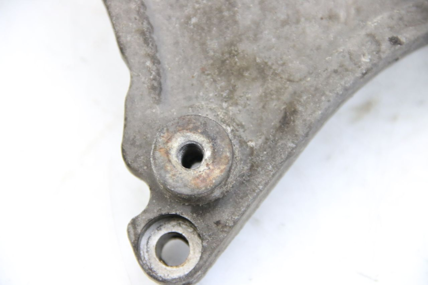 photo de SUPORTE DE ESCAPE PIAGGIO VESPA GRANTURISMO 125 (2003 - 2007) - Outro ângulo de visão
