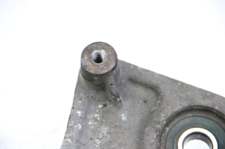 photo de SUPORTE DE ESCAPE PIAGGIO VESPA GRANTURISMO 125 (2003 - 2007) - Ampliação técnica