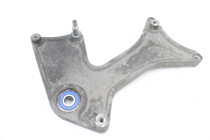 photo de SUPORTE DE ESCAPE PIAGGIO VESPA GRANTURISMO 125 (2003 - 2007) - Detalhe da peça