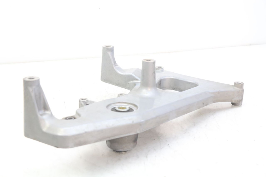 photo de SUPORTE DE ESCAPE YAMAHA X-CITY XCITY 125 (2007 - 2013) - Detalhe da peça