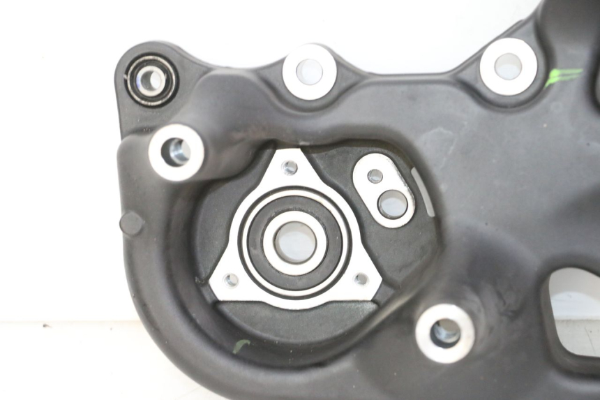 photo de SUPORTE DE ESCAPE YAMAHA XMAX X-MAX 125 (2021 - 2025) - Vista geral