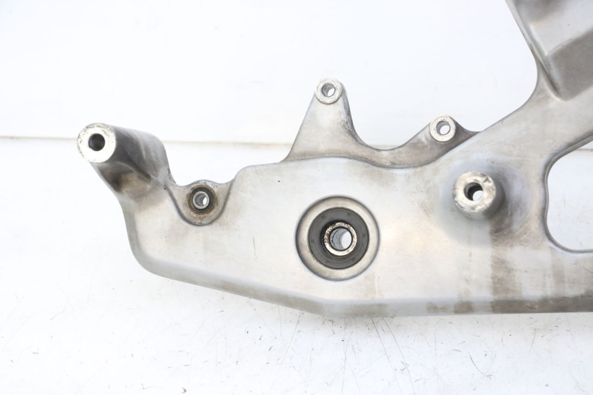photo de SUPORTE DE ESCAPE YAMAHA X-MAX XMAX 125 (2010 - 2013) - Pontos de fixação
