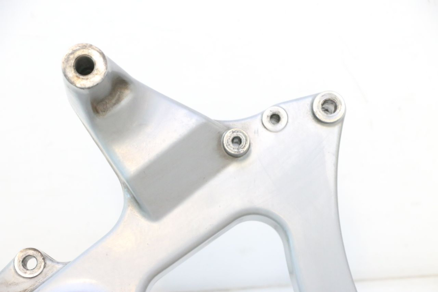 photo de SUPORTE DE ESCAPE YAMAHA XMAX X-MAX 125 (2006 - 2009) - Estado da superfície