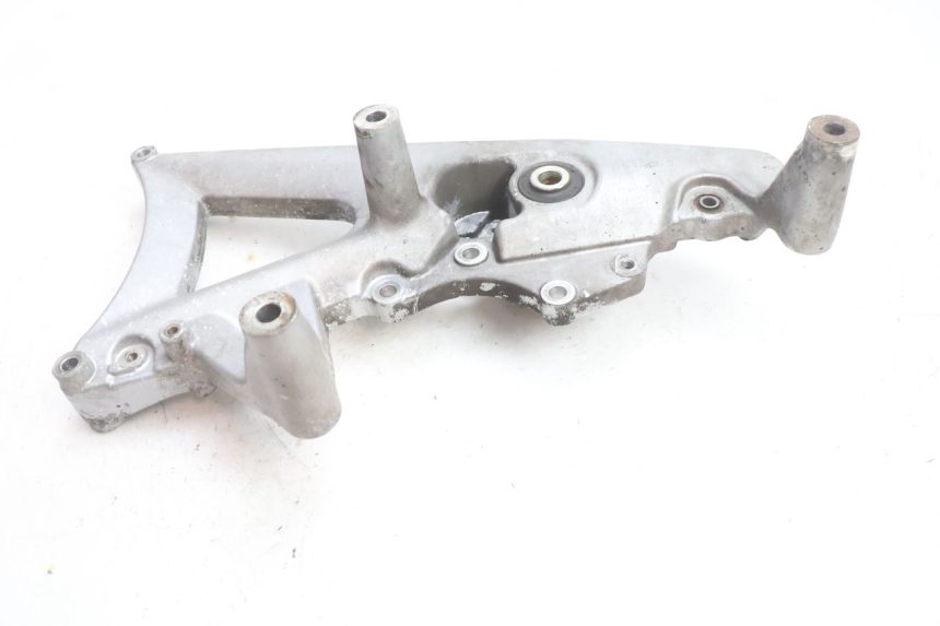 photo de SUPORTE DE ESCAPE YAMAHA X-MAX XMAX 125 (2010 - 2013) - Zoom do estado de desgaste