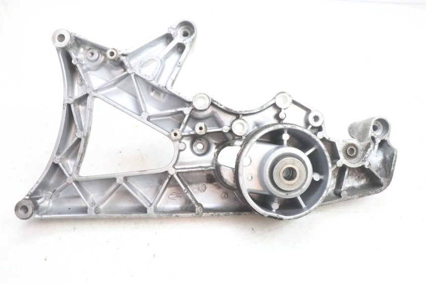 photo de SUPORTE DE ESCAPE YAMAHA X-MAX XMAX 125 (2010 - 2013) - Outro ângulo de visão