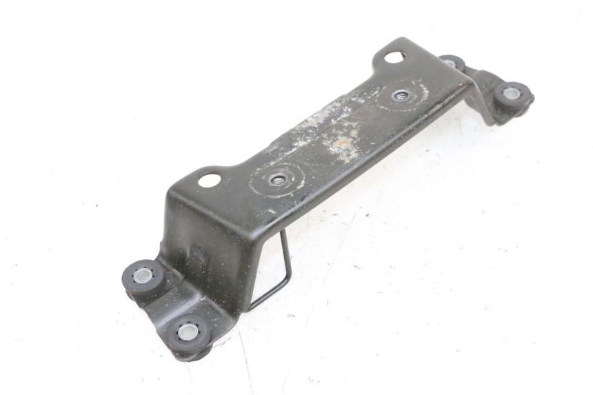 photo de SUPORTE DO RESERVATÓRIO SUZUKI GSF N BANDIT 600 (1996 - 1999) - Outro ângulo de visão