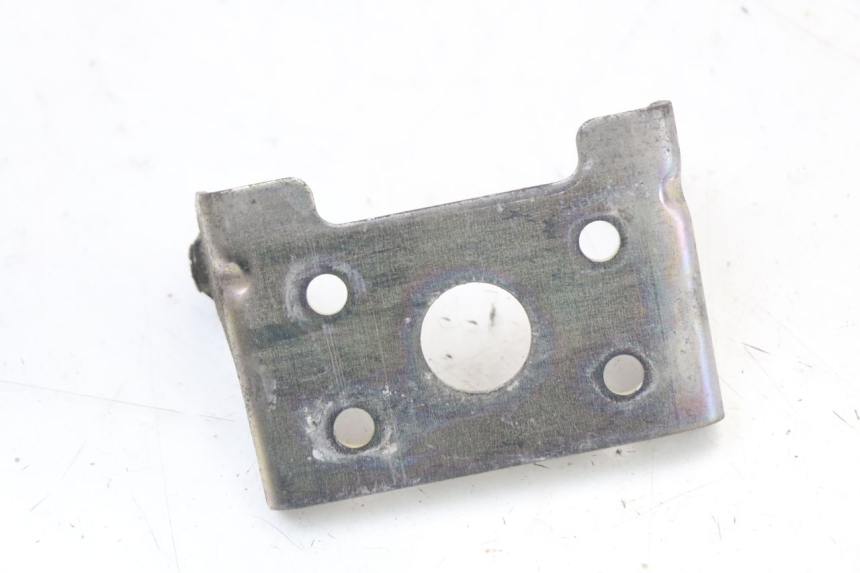 photo de SUPORTE DO RESERVATÓRIO SUZUKI GSR 750 (2011 - 2017) - Peça verificada