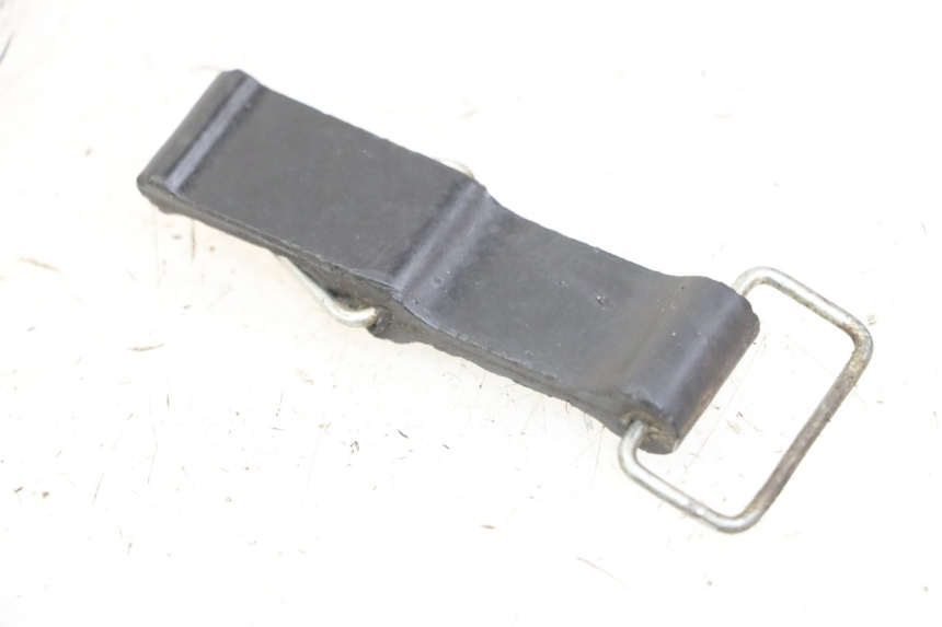 photo de SUPORTE DO RESERVATÓRIO KAWASAKI KX 65 (2000 - 2019) - Zoom do estado de desgaste