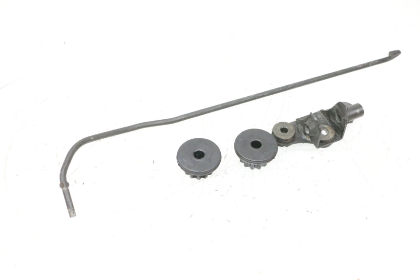 photo de SUPORTE DO RESERVATÓRIO HONDA NSR R 125 (1994 - 2003) - Zoom do estado de desgaste