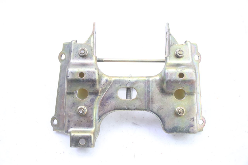 photo de SUPORTE DO RESERVATÓRIO HONDA ST PAN EUROPEAN 1300 (2002 - 2013) - Ampliação técnica